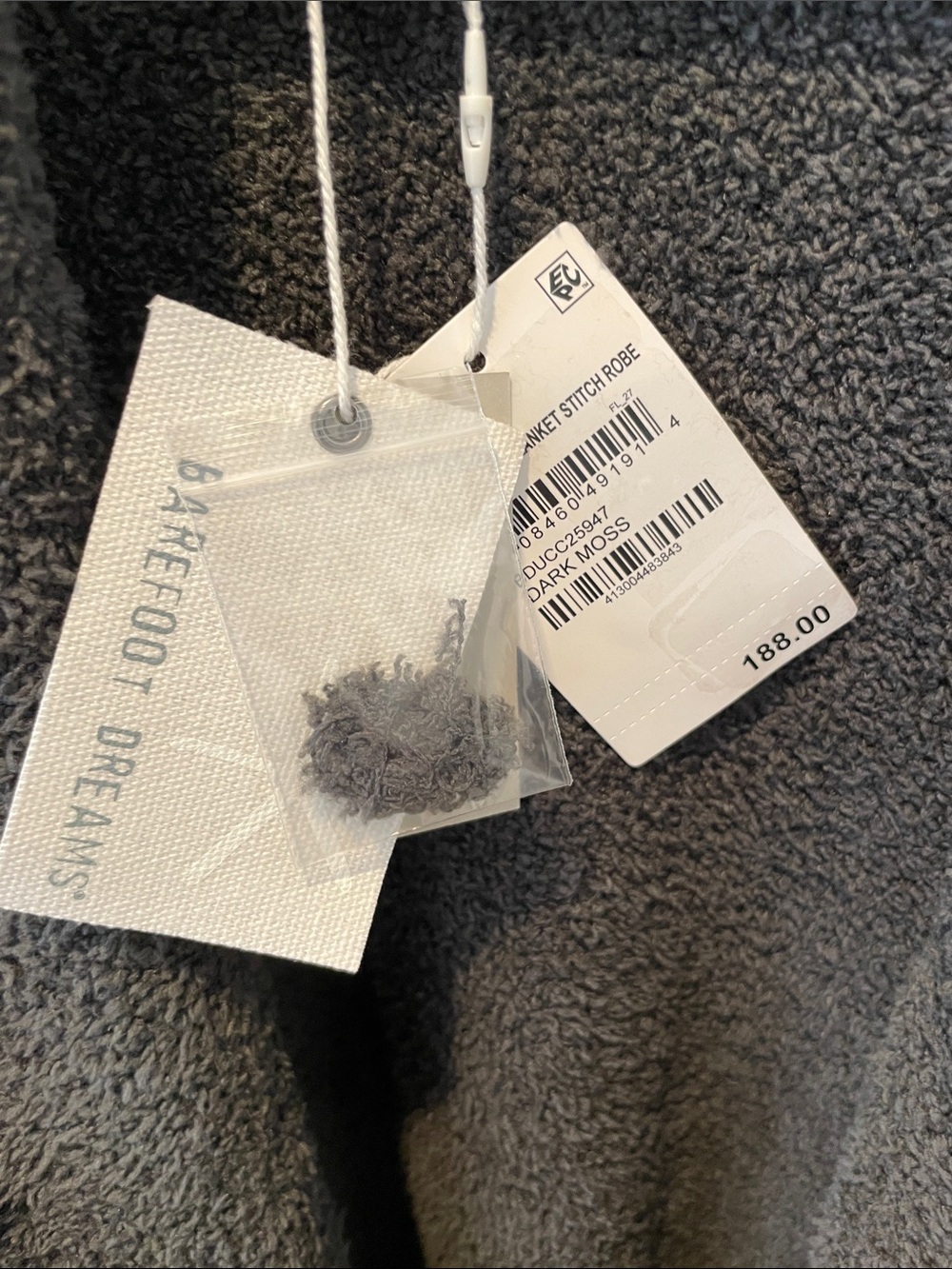 BAREFOOT DREAMS Cozychic Blanket Stitch Robe Size 3, NWT - Picture 4 of 12